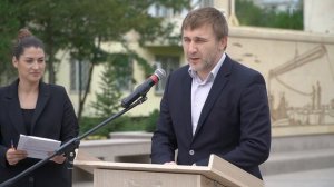 Каспийск отпраздновал 78-летие митингом у стелы "Город трудовой доблести"