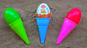 Игрушки Киндер Сюрприз Джой | Песенки для малышей, развивающие игры в песочнице Песенки для малышей