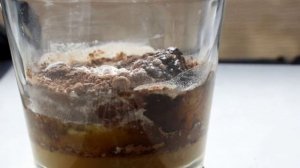 Кекс в стакане в микроволновке