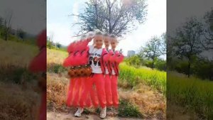 я танцую😘😻