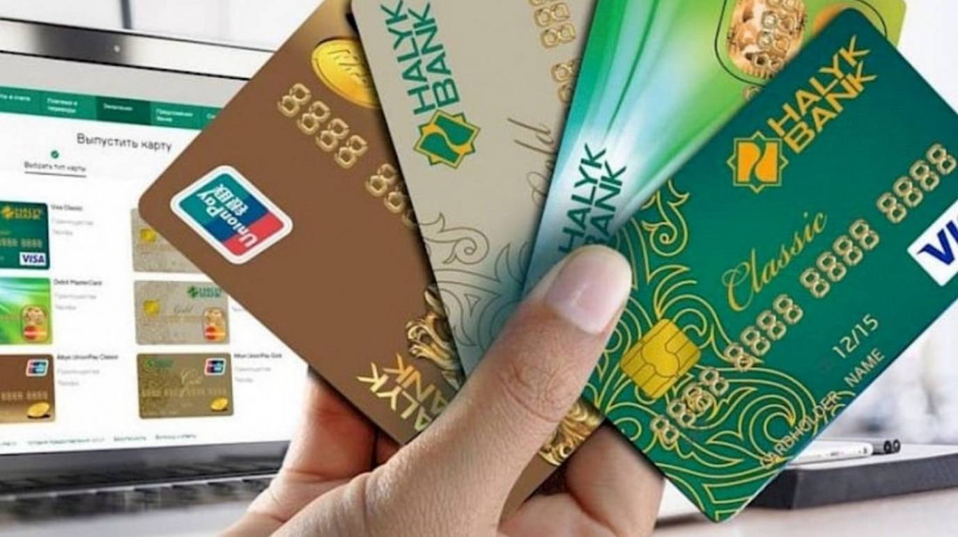 "За казахскую карту - ответишь!" - россиян, с картами банков Казахстана, стали вызывать в Полицию