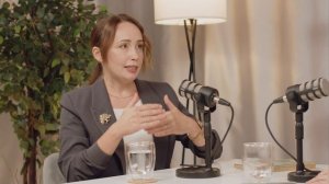 ИНТЕРВЬЮ ПРО ШКОЛУ. СМОТРЕТЬ ВСЕМ РОДИТЕЛЯМ !Честное интервью с потрясающей историей Учителя.