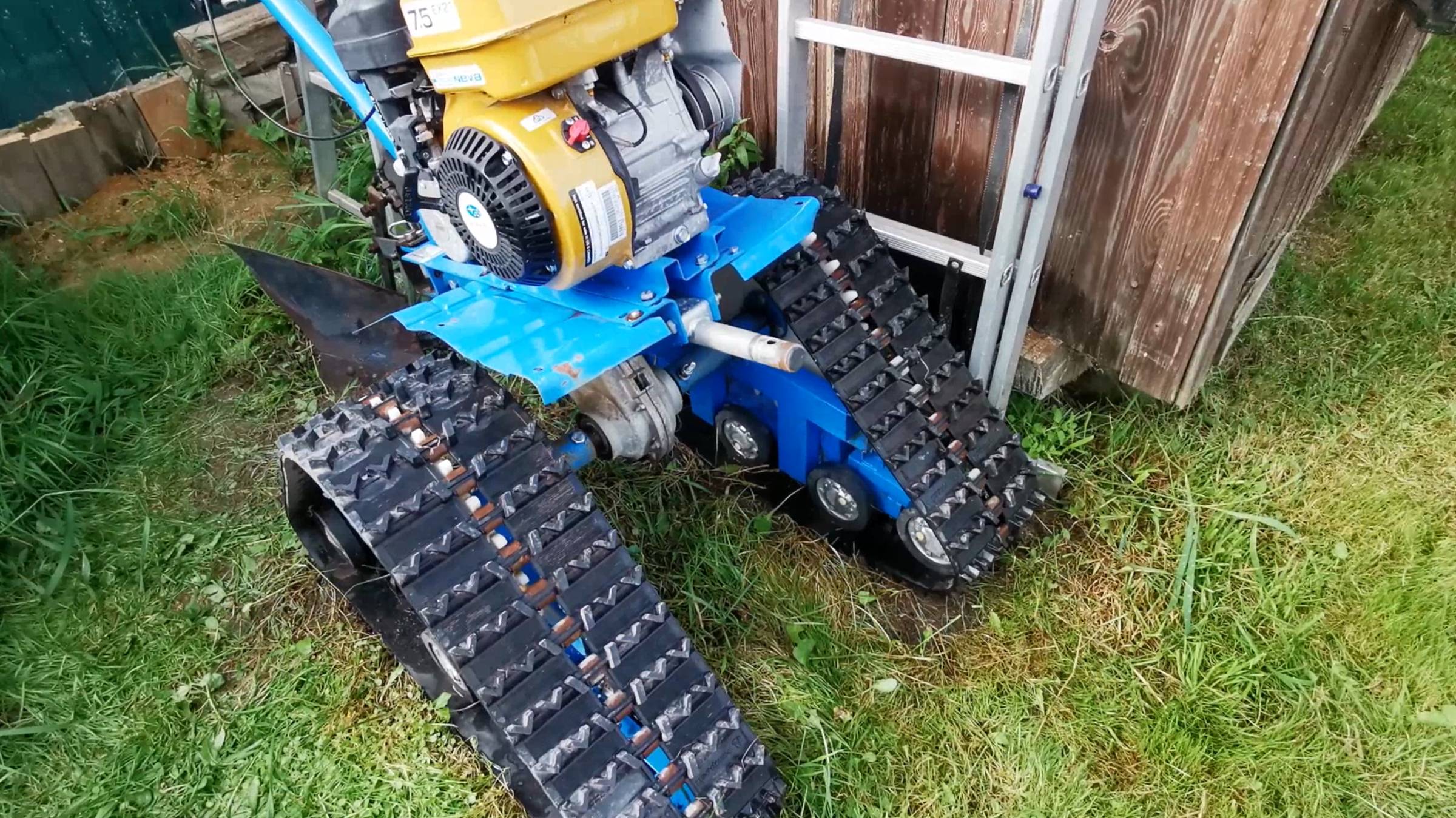 Мотоблок НЕВА с навесным оборудованием