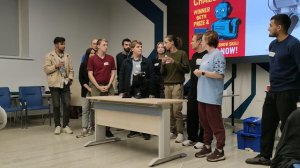 Выступление команды Chill guys на Tinker челлендже - по сборке шагающего мини робота