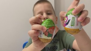 Продолжаем! Распаковка киндеров серии Союзмультфильм