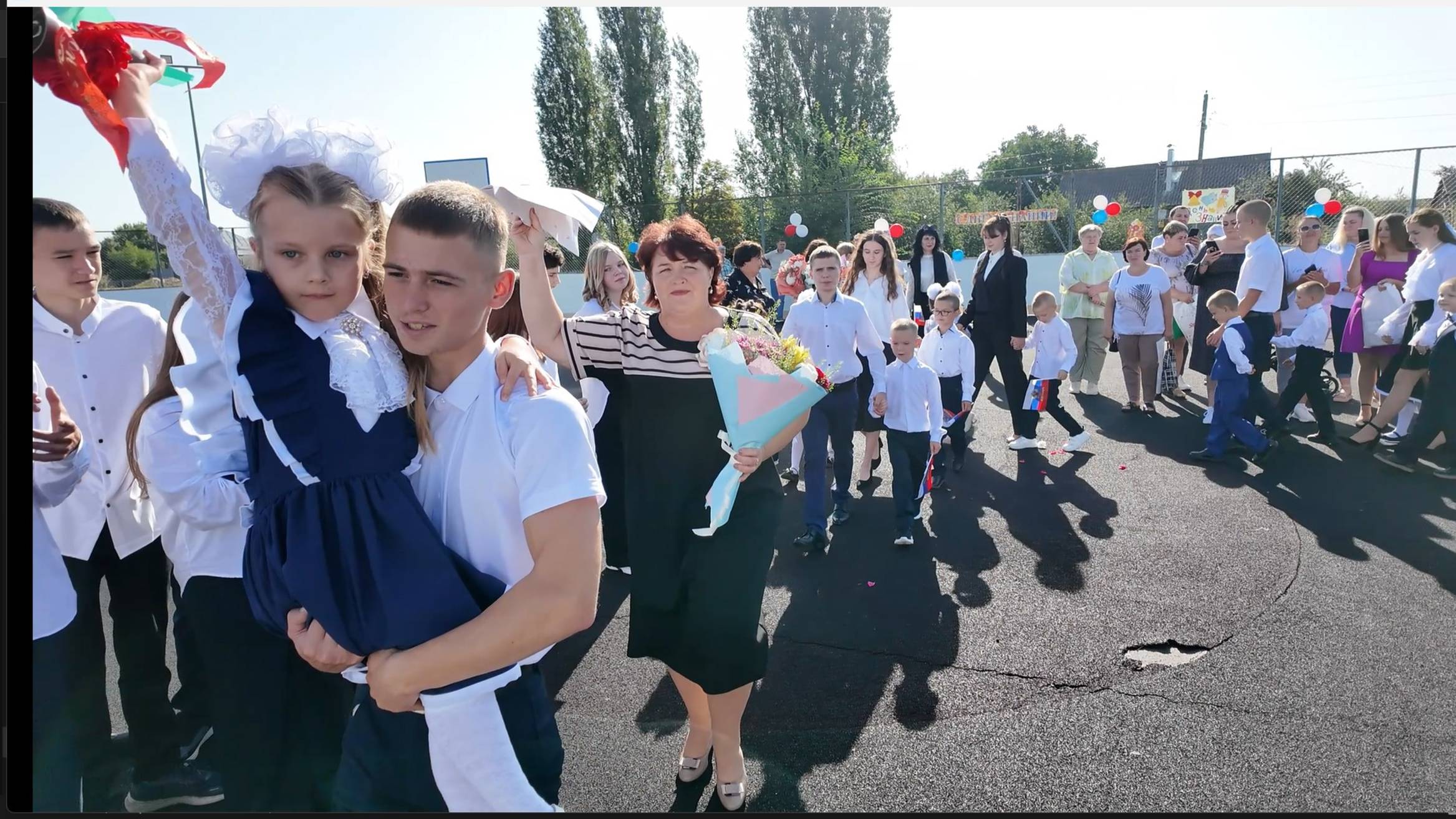 Праздник "День знаний" 1 сентября в 1-Абрамовской школе. 2025 год. смотреть онлайн