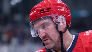 Космические высоты Овечкина: легендарному хоккеисту исполнилось 40