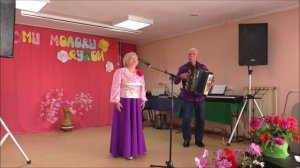 Поет Любовь Орлова. Аккомпаниатор Виктор Чайко. г.Ачинск. 19.09.25г.