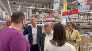 Ритейл Metro не любит неудобные вопросы, и нападает.