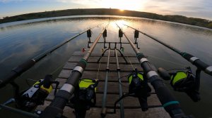 Осенняя рыбалка. Очень много рыбы показывает эхолот...
