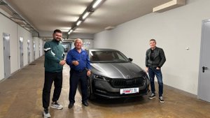 Сегодня Octavia серого цвета была куплена сыном Константином в подарок 🎁