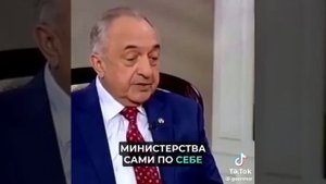 20 сентября взорвали машину скорой помощи в Москве с известным кардиологом Ринатом Актюриным.
