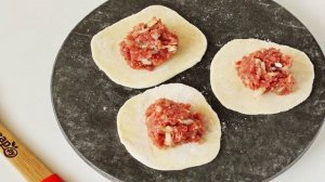 Манты на овощной подушке