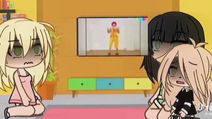 я когда приехала к бабушке с сестрой смотрим мультики