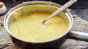 Кукурузная каша на молоке для ребенка