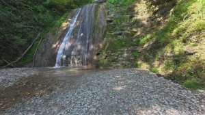 Головинка, 33 водопада и Тюльпановое дерево.