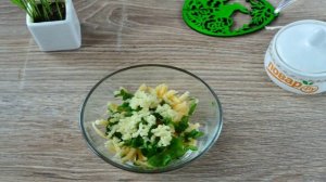 Куриные кармашки со шпинатом и чесноком