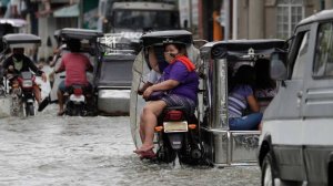 Тайфун "Нандо" приближается к острову Лусон на Филиппинах