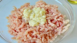 Куриные колбаски с сыром для гриля