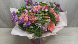 Букет из пионовидных роз и альстромерий