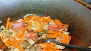 Жаркое по-домашнему из свинины с картошкой