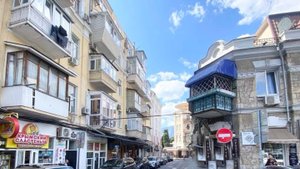 Обзор 1-комнатной квартиры на продажу в Ялте, ул. Игнатенко