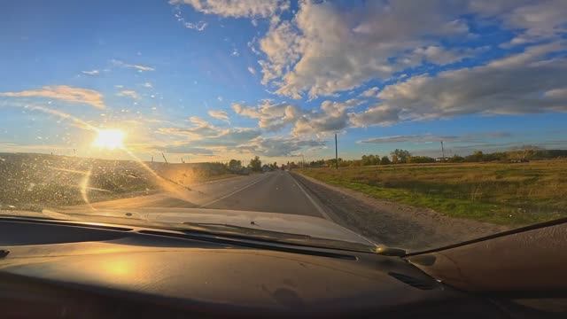 Ремонт передней балки ЗИЛ-130: разворачиваем втулки шкворней.