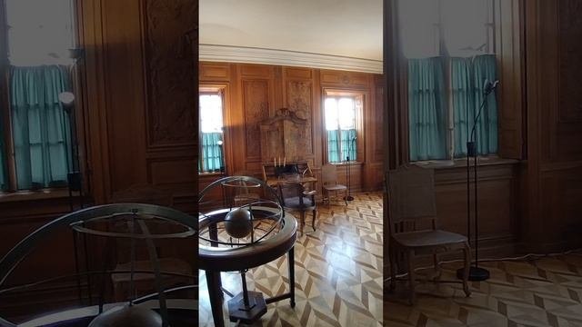 Южная половина Петергофского дворца