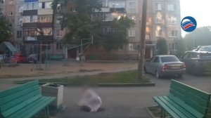 Опасный двор: жительница Орска получила травмы, упав в незакрытый коммунальщиками колодец