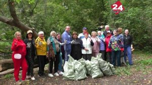 В Димитровграде в День чистоты убрали мусор, скосили траву и посадили деревья