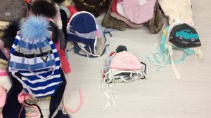 с400. Шарфы, шапки