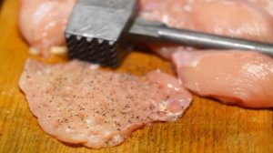 Куриные грудки в кляре