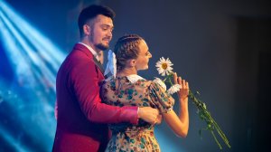 "Ромашки для Наташки" И.Селедцов (муз. А.Добронравов; сл. Н.Пляцковская)