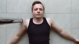 СОЦИОФОБ ЛЕЖИТ НА ПОЛУ И НЕ МОЖЕТ ПОШЕВЕЛИТЬСЯ. НИКТО НЕ ПРИДЁТ НА ПОМОЩЬ. КАТАТОНИЯ