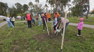 В Серпухове прошла экоакция «День в лесу, сохраним лес вместе»