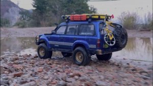 Тойота Land Cruiser 80. Езда по бездорожью. Камни, лужи, грязь. Offroad