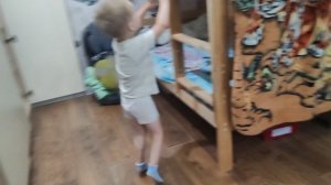 Прячем машинки ещё🤣