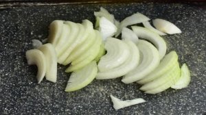 Куриные желудки в томатном соусе