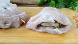 Кармашки из куриного филе с грибами