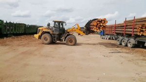 Захват для погрузки бревен