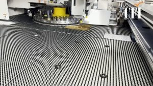 Комбинированный комплекс для координатно-пробивной обработки и лазерной резки CFI Servo-Combi 1530