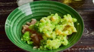 Куриные котлеты с кабачком и творогом