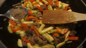 Жаркое с овощами и говядиной