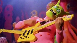 Веселый танец праздника корпоративного дурачка