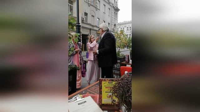 Стримерша нашла иностранца