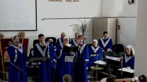 Лето жаркое умчалось