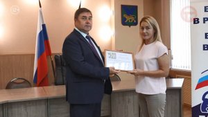 🔑 Уссурийцу-сироте вручили ключи от новой квартиры