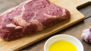 Маринад для стейка из говядины на сковороде