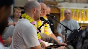 Дхира Гауранга д. - Киртан