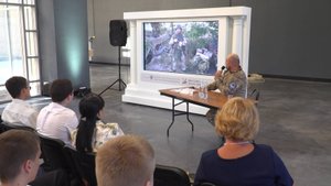 В рамках Всероссийской историко-патриотической акции школьники встретились с героем СВО